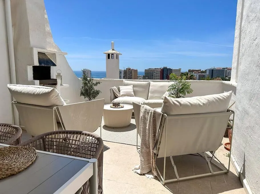 Elegant 2-Bedroom Apartment With Beautiful Views Benalmadena